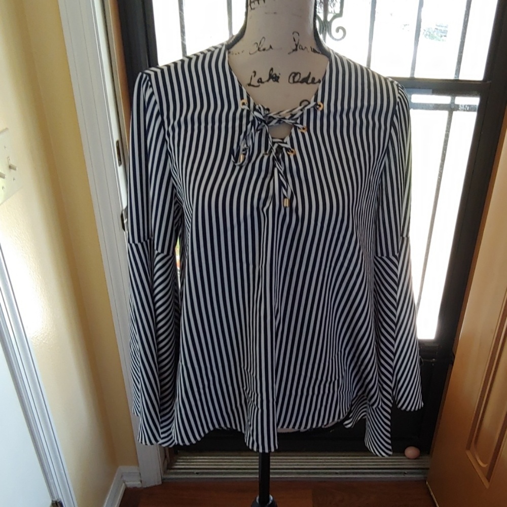 Philosophy flair top
